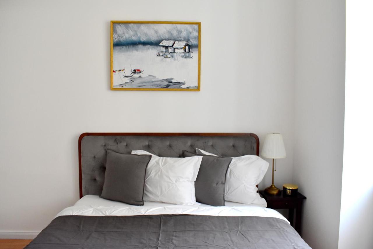Lovely Apartment In Center Прага Экстерьер фото