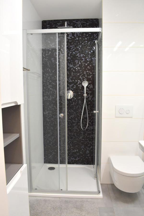 Lovely Apartment In Center Прага Экстерьер фото